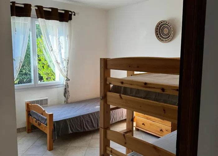 Arbutu Holiday home *